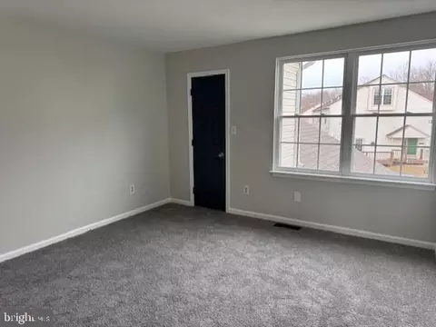 Living - 130 Tuckahoe Ln, Bear, DE 19701 photo 3 of 3