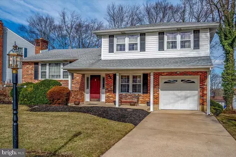 1105 Cypress Rd, Wilmington, DE 19810