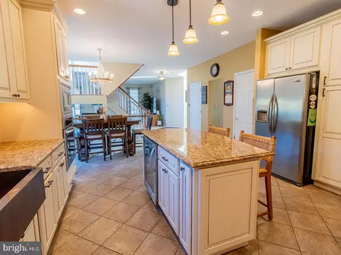 Kitchen - 63 Emerald Ridge Dr, Bear, DE 19701 photo 6 of 6