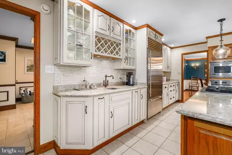Kitchen - 104 Nina Ct, Bear, DE 19701 photo 2 of 4