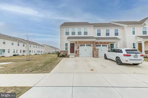 510 Swansea Dr, Middletown, DE 19709