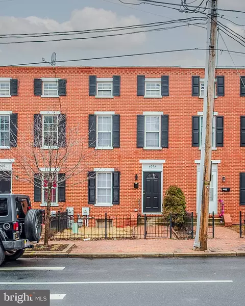 607 N A N Washington St, Wilmington, DE 19801