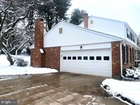 207 Hanover Pl, Newark, DE 19711 photo 2