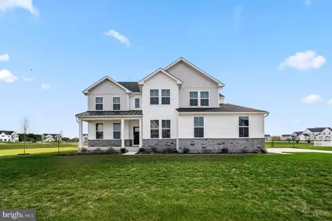 305 Bronzeleaf Dr W, Middletown, DE 19709