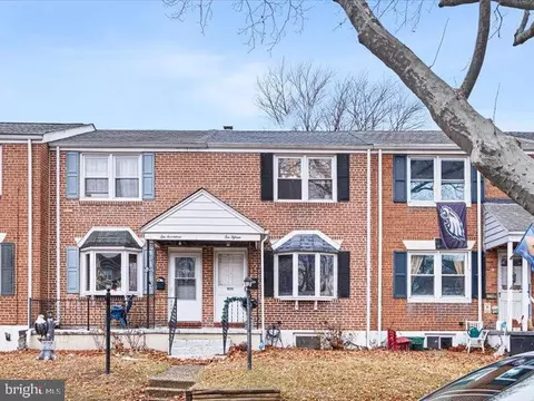 1015 Dover Ave, Wilmington, DE 19805