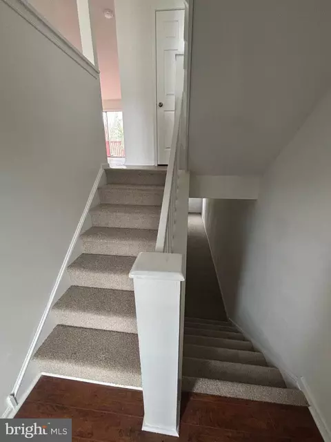 Entry Way - 533 Canary, Newark, DE 19702 photo 1 of 4