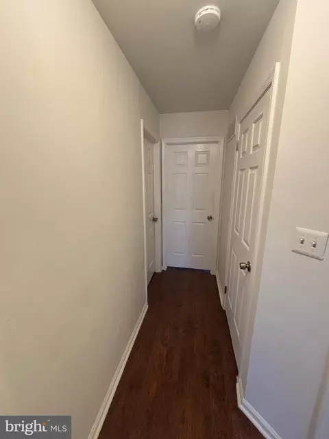 Entry Way - 533 Canary, Newark, DE 19702 photo 4 of 4