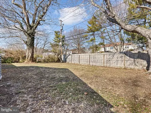 Exterior - 29 Carlisle Rd, Newark, DE 19713 photo 3 of 4