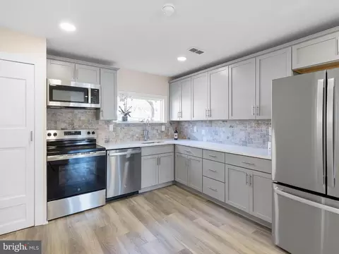 Kitchen - 29 Carlisle Rd, Newark, DE 19713 photo 1 of 2