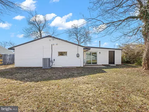 Exterior - 29 Carlisle Rd, Newark, DE 19713 photo 2 of 4