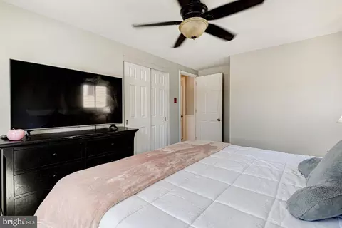 212 Darwin Dr, Newark, DE 19711 photo 26