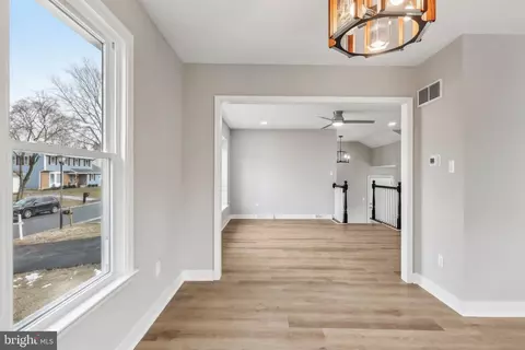 Entry Way - 51 Cypress Bridge Pl, Bear, DE 19701 photo 4 of 9
