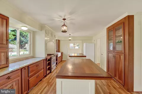 Kitchen - 28 Caynor Ct, Newark, DE 19711 photo 3 of 6