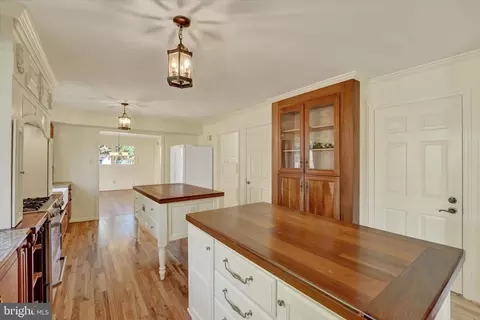 Kitchen - 28 Caynor Ct, Newark, DE 19711 photo 4 of 6