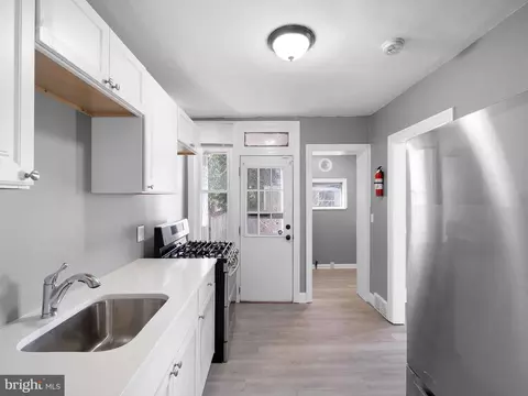 Entry Way - 714 E 23rd St, Wilmington, DE 19802 photo 1 of 1