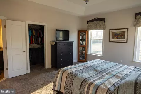 Bedroom - 5662 Summit Bridge Rd, Townsend, DE 19734 photo 5 of 10