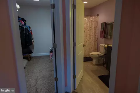 Entry Way - 5662 Summit Bridge Rd, Townsend, DE 19734 photo 10 of 20