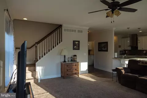 Entry Way - 5662 Summit Bridge Rd, Townsend, DE 19734 photo 5 of 20