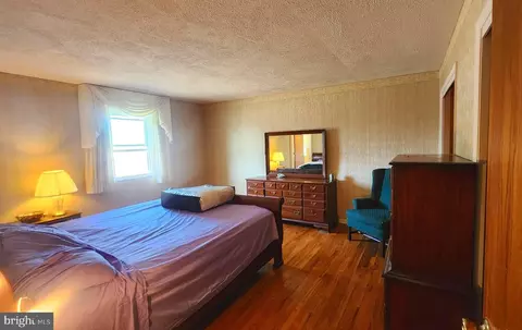 Bedroom - 16 Stardust Dr, Newark, DE 19702 photo 2 of 2