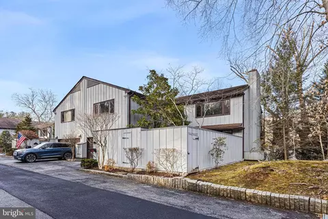 10 Brandywine Falls Rd #C010, Wilmington, DE 19806