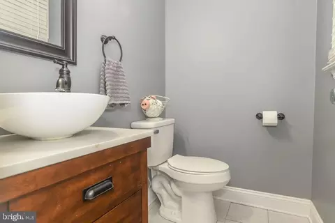 22 Gloucester Ct, Newark, DE 19702 photo 8
