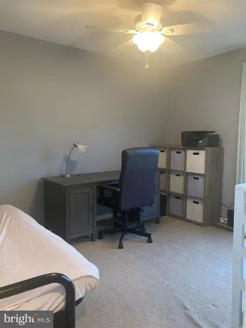 22 Gloucester Ct, Newark, DE 19702 photo 13
