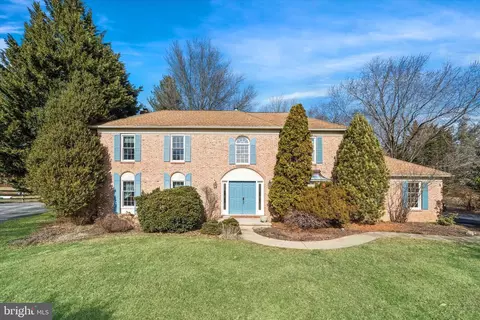 36 Meadowbrook Ln, Newark, DE 19711