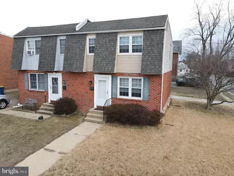 523 W 11th St, New Castle, DE 19720