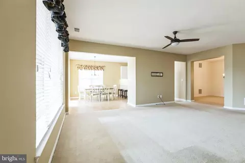 Living - 63 Springmill Dr, Middletown, DE 19709 photo 3 of 3