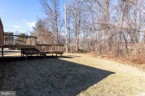 75 Midland Dr, Newark, DE 19713 photo 5