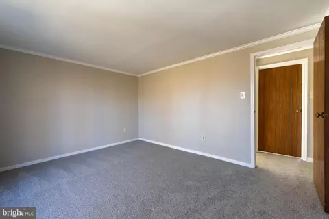 75 Midland Dr, Newark, DE 19713 photo 13