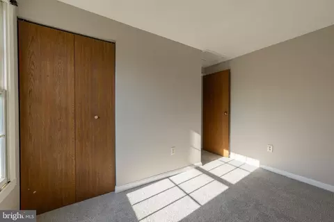 75 Midland Dr, Newark, DE 19713 photo 16