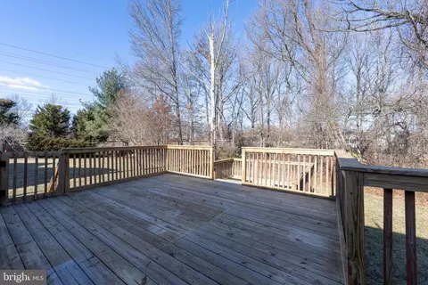 75 Midland Dr, Newark, DE 19713 photo 7
