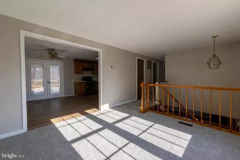 75 Midland Dr, Newark, DE 19713 photo 25