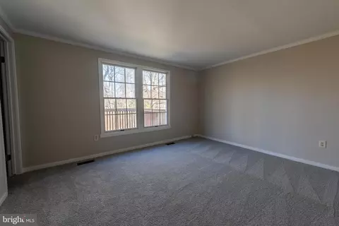 75 Midland Dr, Newark, DE 19713 photo 10