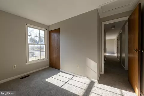 75 Midland Dr, Newark, DE 19713 photo 15