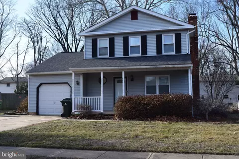 8 Hawthorne Ave, Newark, DE 19711