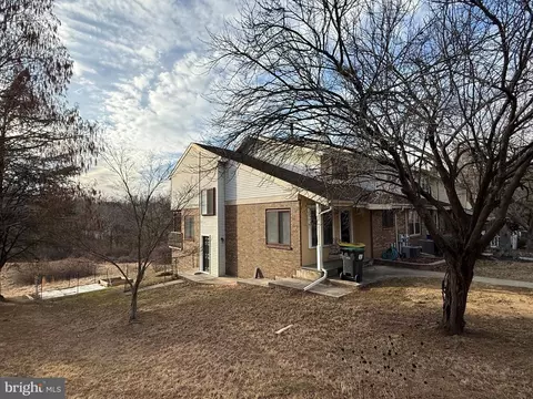 5016 N Tupelo Turn Turn, Wilmington, DE 19808