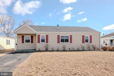 801 Harwood Rd, Wilmington, DE 19804