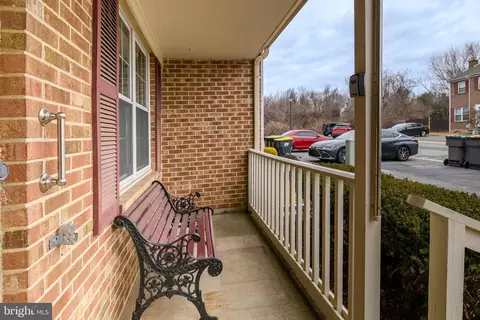 Exterior - 520 Sparrow Ct, Newark, DE 19702 photo 2 of 3