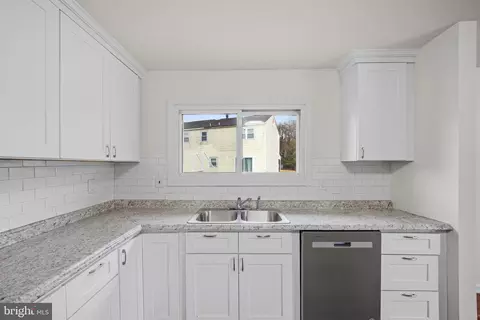Kitchen - 9 E Regal Blvd, Newark, DE 19713 photo 2 of 3