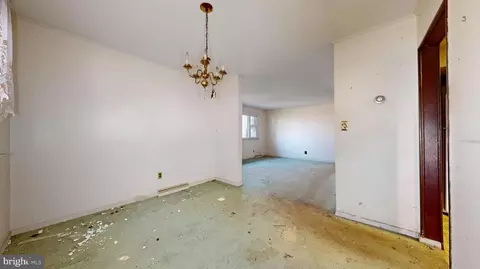 Entry Way - 2 Sheffield Manor Dr, Newark, DE 19711 photo 5 of 13