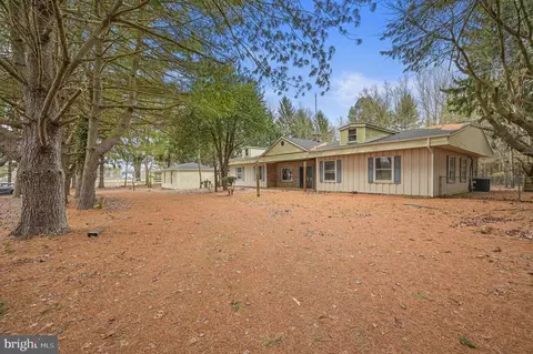 1868 Vandyke Greenspring Rd, Smyrna, DE 19977