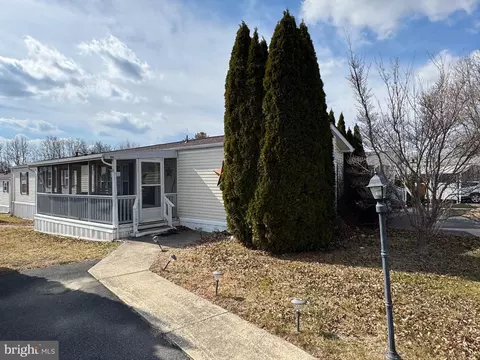 1104 12th Ave #815, Wilmington, DE 19808