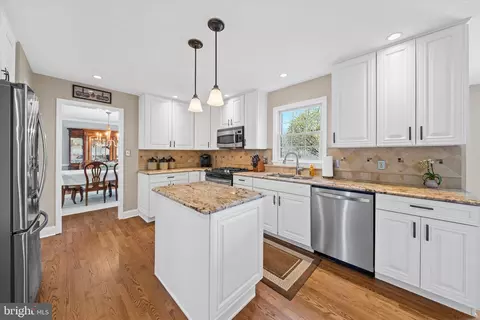 Kitchen - 7 Mcmahon Dr, Bear, DE 19701 photo 2 of 2