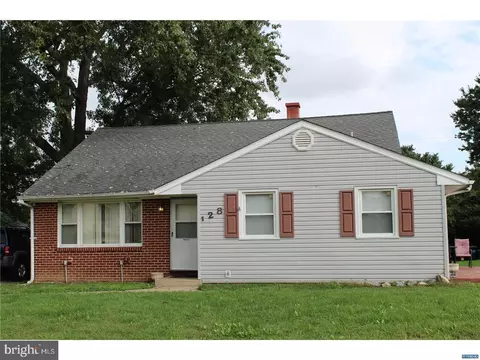 128 Kenmark Rd, Newark, DE 19713