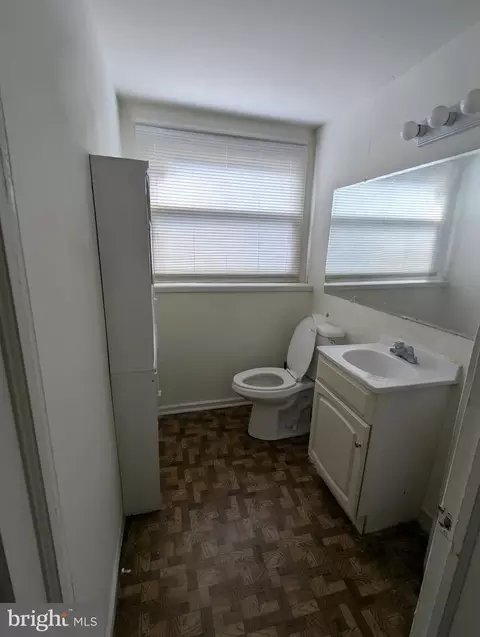 Bath - 128 Kenmark Rd, Newark, DE 19713 photo 1 of 1