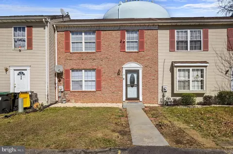 8 Treelane Dr, Bear, DE 19701