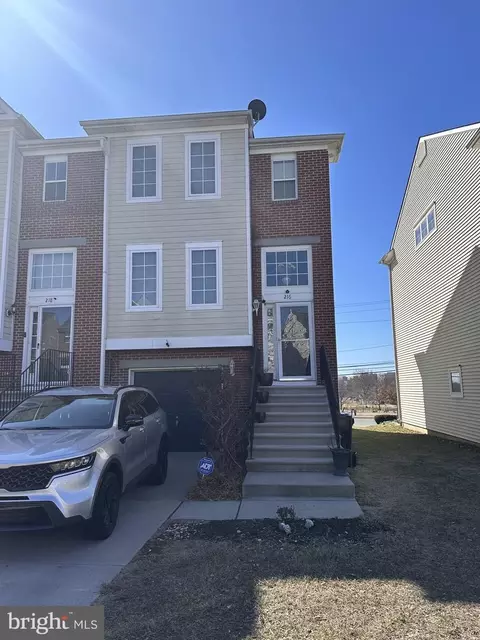 216 Cityview Ave, Wilmington, DE 19802