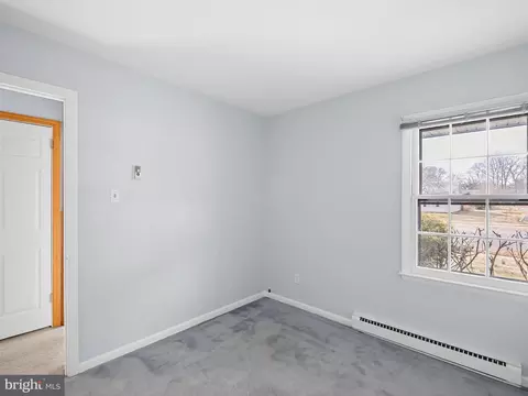 Bedroom - 7 Brookbend Dr, Newark, DE 19713 photo 6 of 6